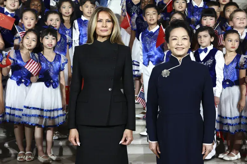 Melania Trump Takes China's First Lady On Museum Outing