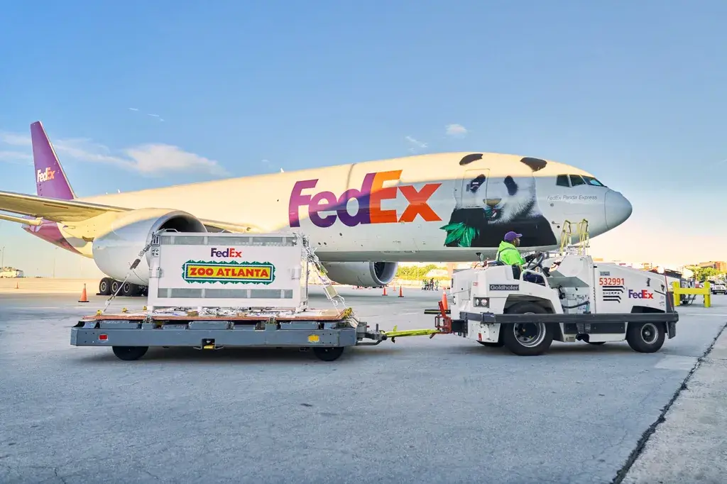 Diplomacy: Giant Pandas Arrive In Atlanta, Part Of US-China Agreement
