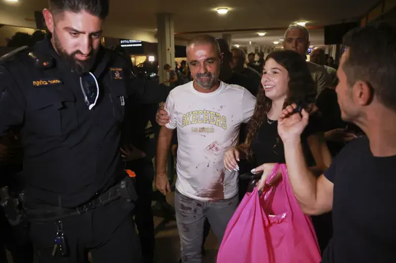 A Plumber And Dentist Praised As Heroes In FlyDubai Near-Disaster