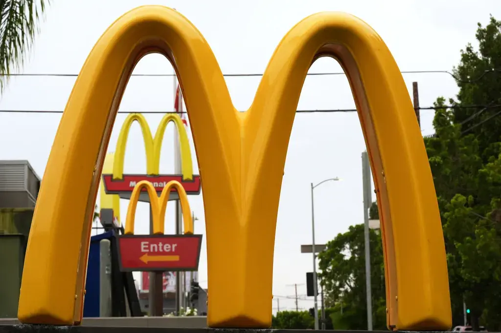 Lawsuit: McDonald's Using AI In Price Fixing